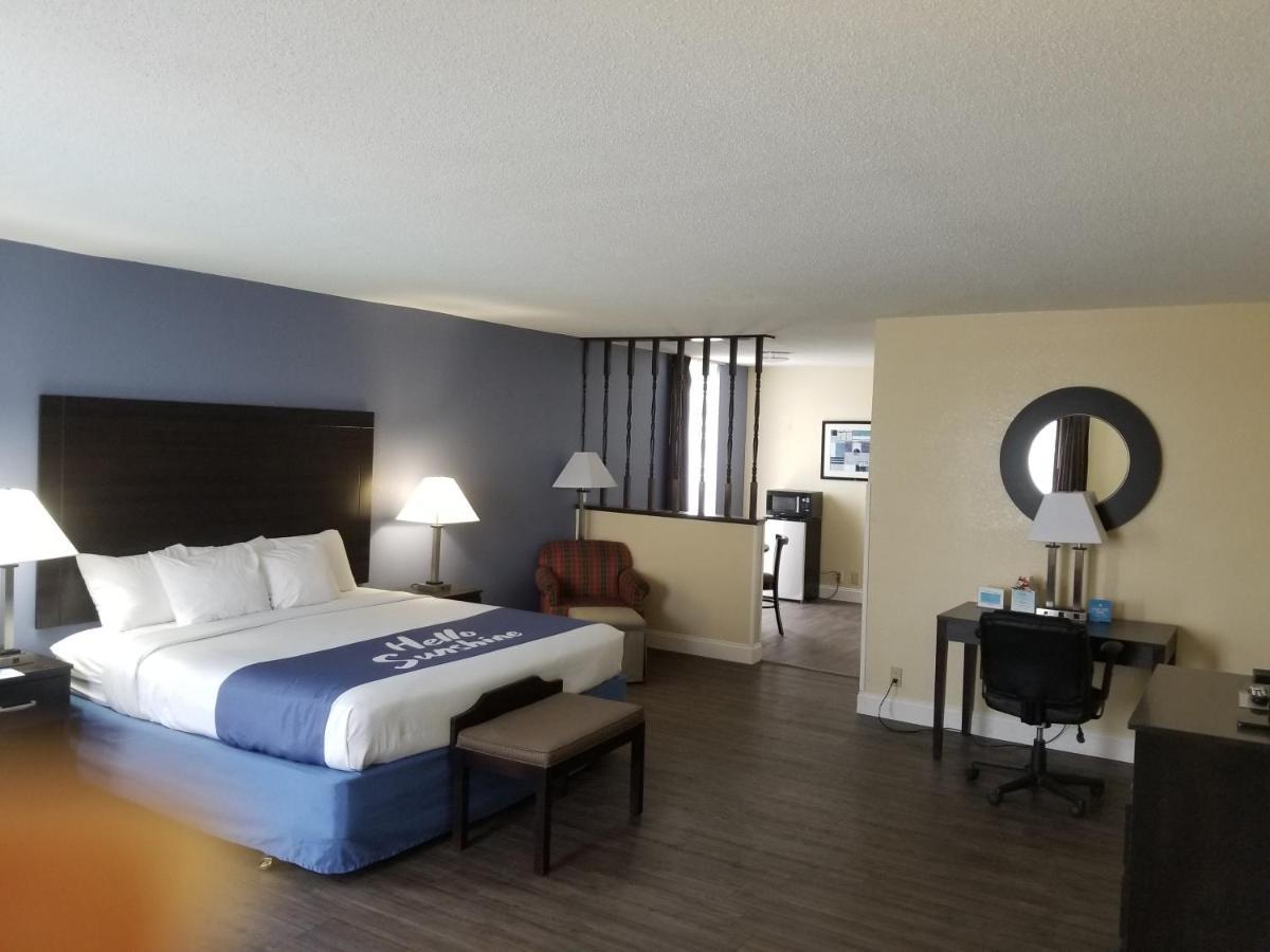 Days Inn By Wyndham Easley West Of Greenville/Clemson Area מראה חיצוני תמונה