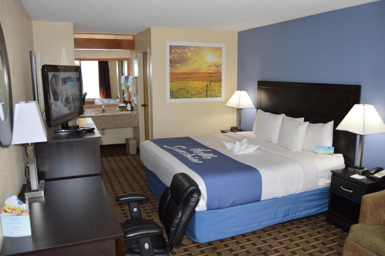Days Inn By Wyndham Easley West Of Greenville/Clemson Area מראה חיצוני תמונה