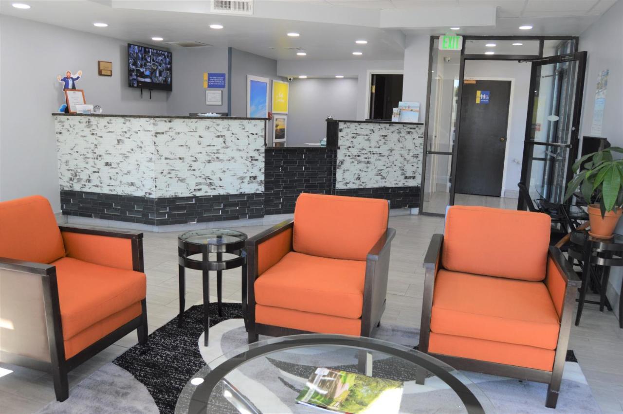 Days Inn By Wyndham Easley West Of Greenville/Clemson Area מראה חיצוני תמונה